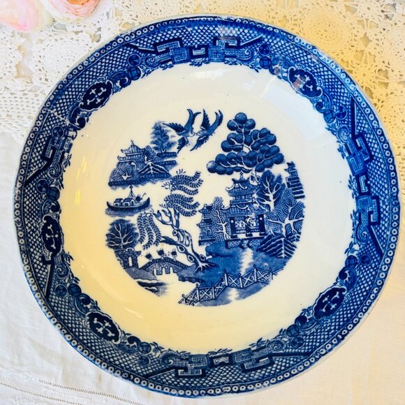 Blue Willow Large Serving Bowl, Unmarked Antique Blue Transferware China - Picture 10 of 16